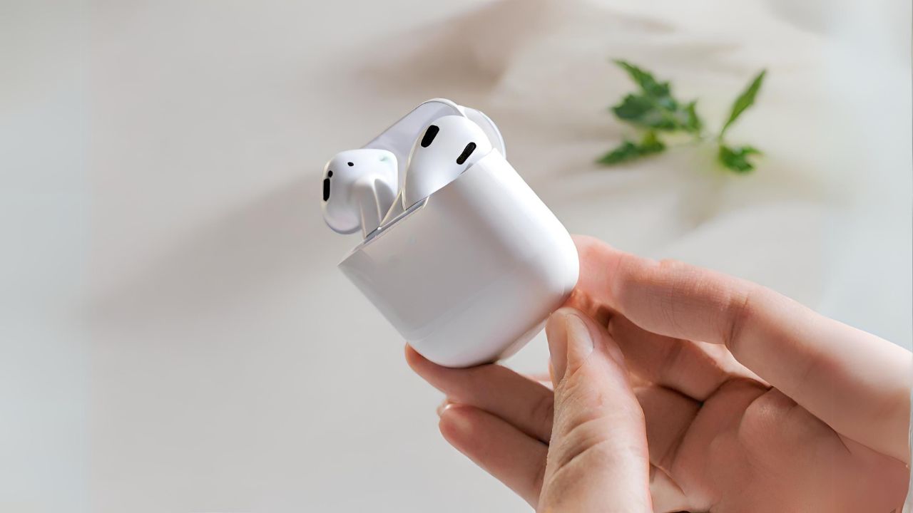 Why Can't AirPods Max Be Turned Off?